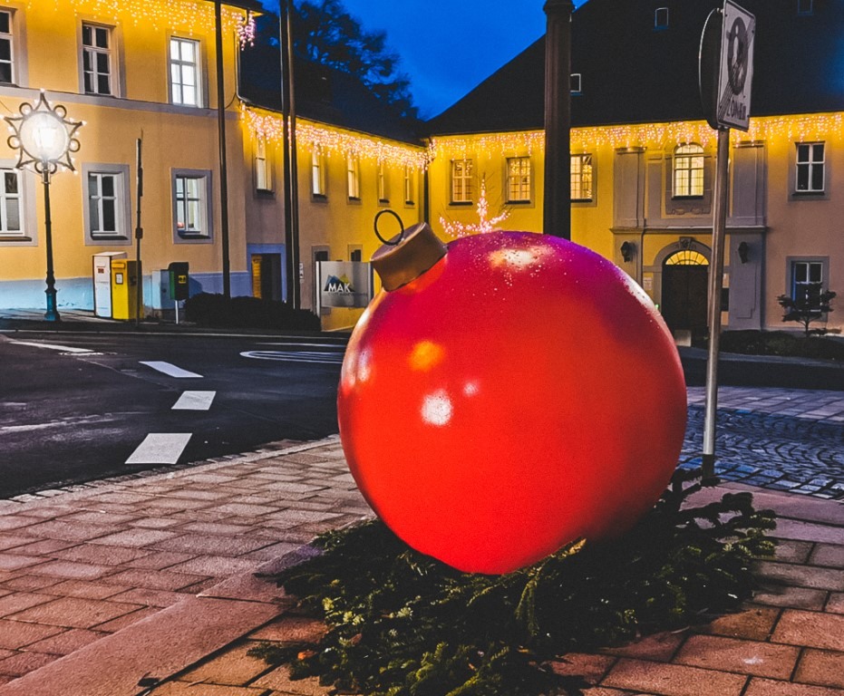 Stadt Marktredwitz duze bombki swiateczne dekoracje miejskie terrachristmas 3 2